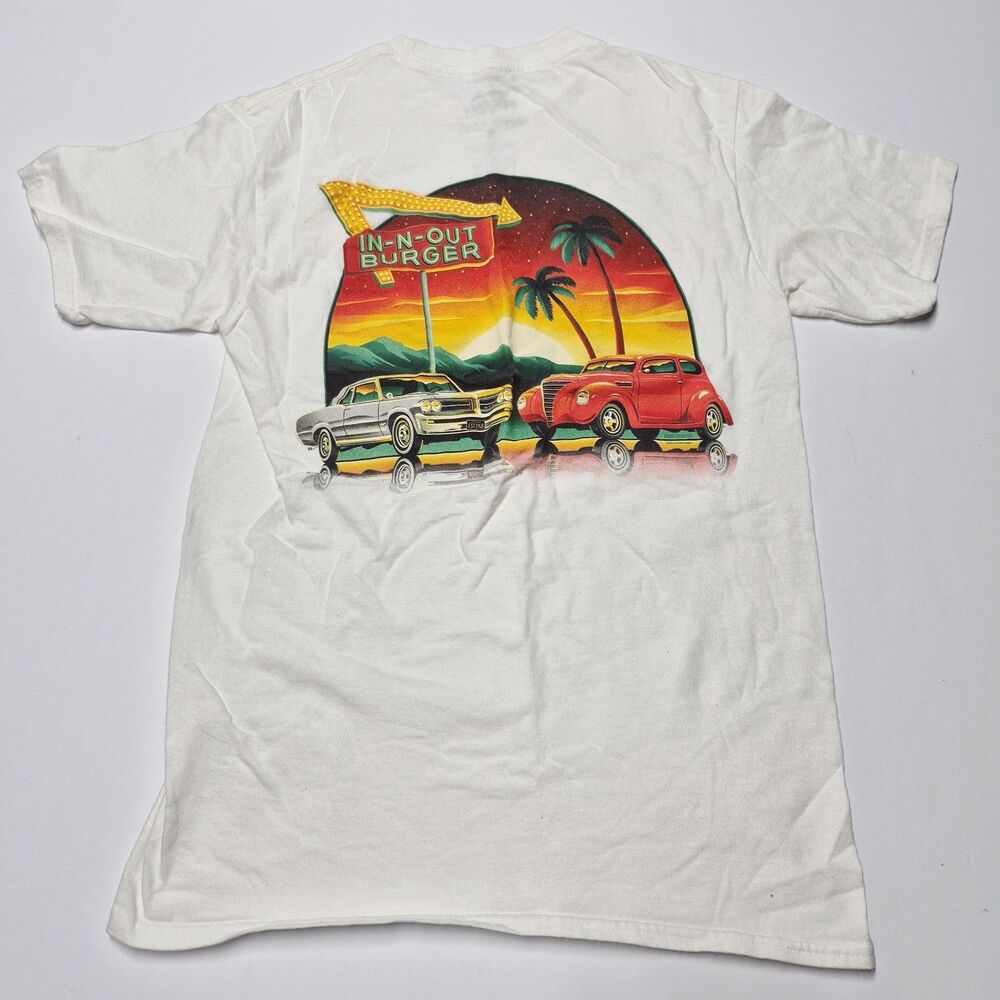 In-N-Out Burger LAS VEGAS T Shirt Small White Classic Cars Sunset Graphic Tee